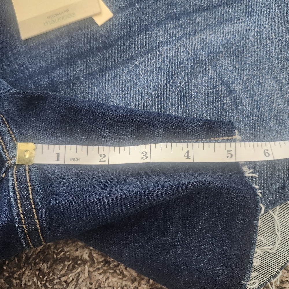 KanCan For Maurices Size 18 Distressed Cutoff Style Shorts 5 Inch Inseam Blue - Picture 8 of 10